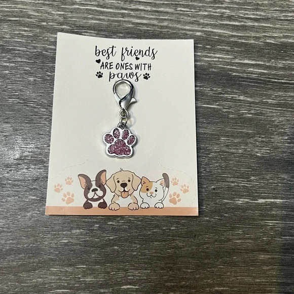💥 5 for $25 Sale 💥 Cute Pink Dog or Cat Paw Charm - Picture 4 of 5